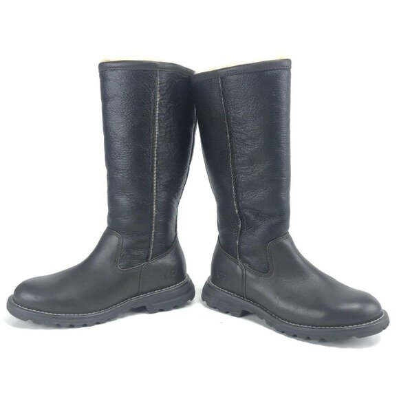 UGG Brooks Leather Sheepskin Boots - Picture 7 of 7